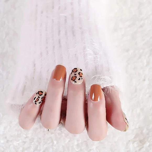 •Cheetah Girl• Luxe Press On Nails - Picture 3 of 5